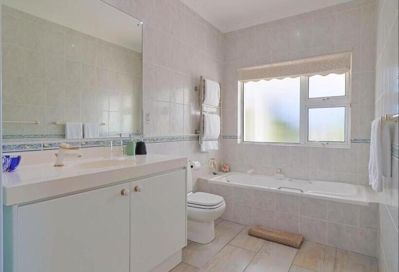 غرفة ديلوكس, Joie De Vivre   22 Rocklands