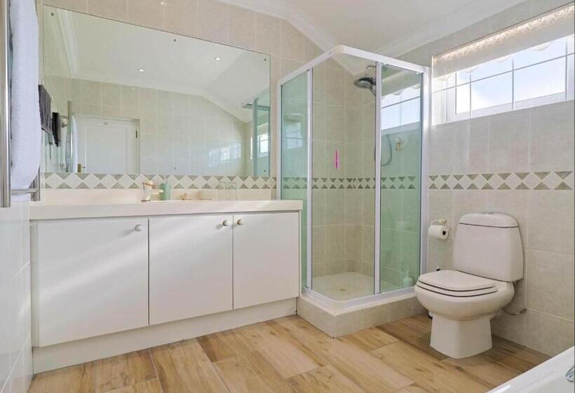 غرفة قياسية مزوَّدة بشُرفة, Joie De Vivre   22 Rocklands