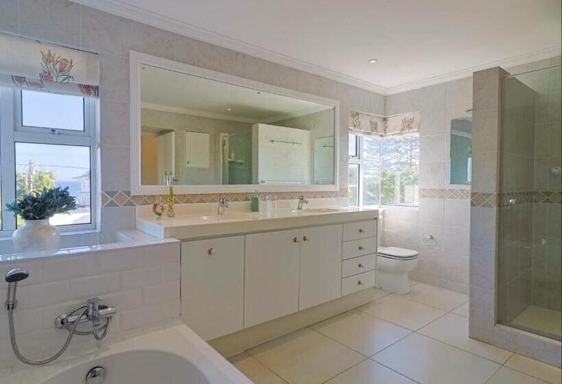 جناح ديلوكس سرير كينج, Joie De Vivre   22 Rocklands