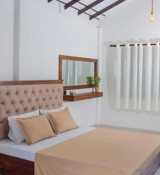 バルコニー付きスタンダードルーム, Muthu Villa 94 Midigama