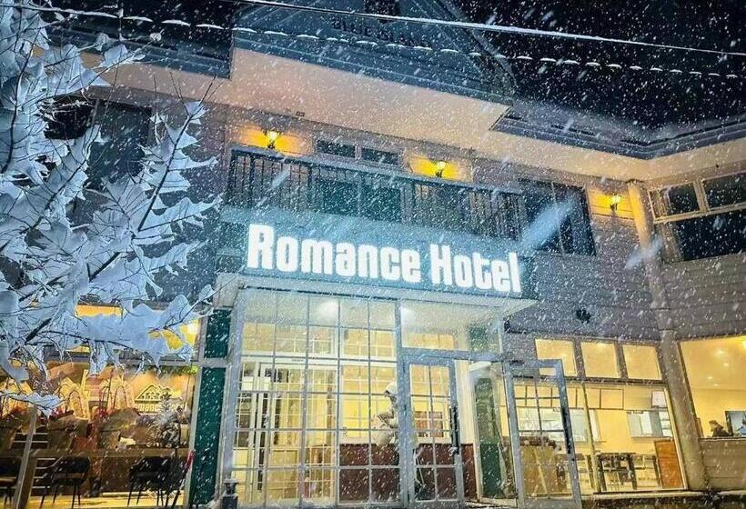 غرفة عائلية مطلّة علي الجبل, ロマンスホテル（romance Hotel）