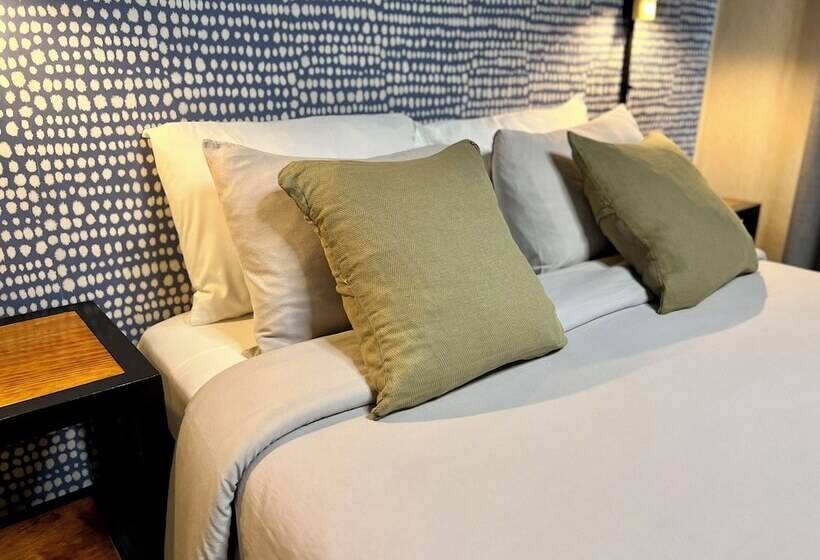 اتاق استاندارد, Tinka