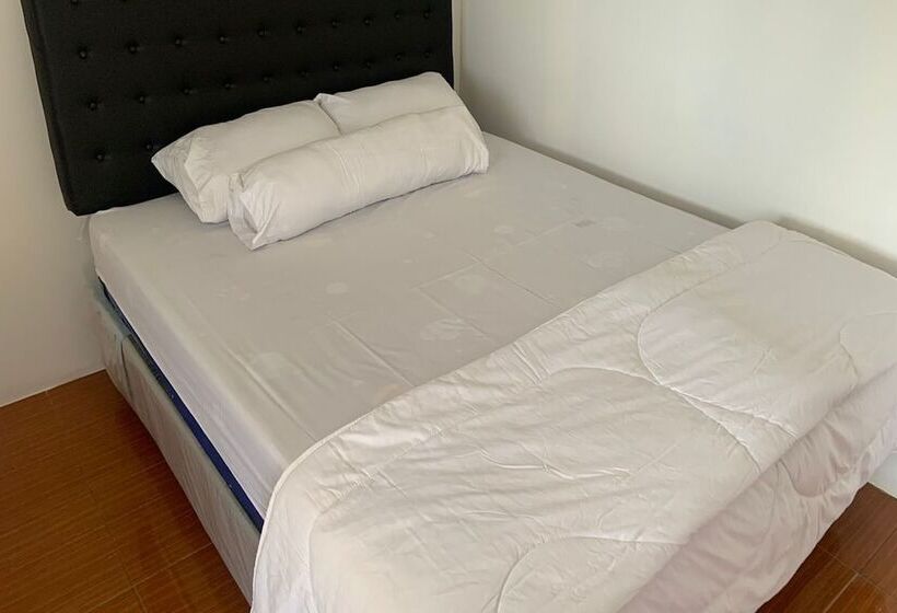 Номер Deluxe, Capital O 93437 Embung Banteran Cottage