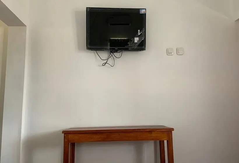 デラックススイート, Capital O 93437 Embung Banteran Cottage