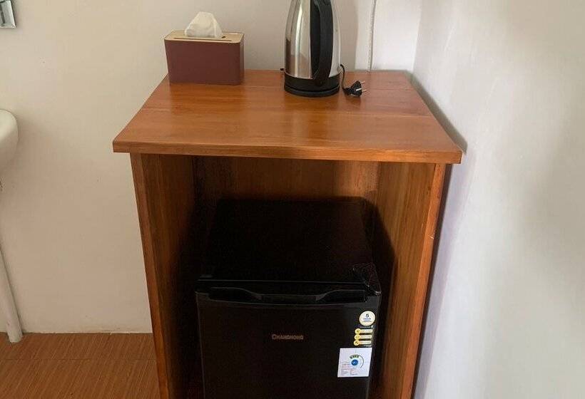 디럭스 스위트, Capital O 93437 Embung Banteran Cottage
