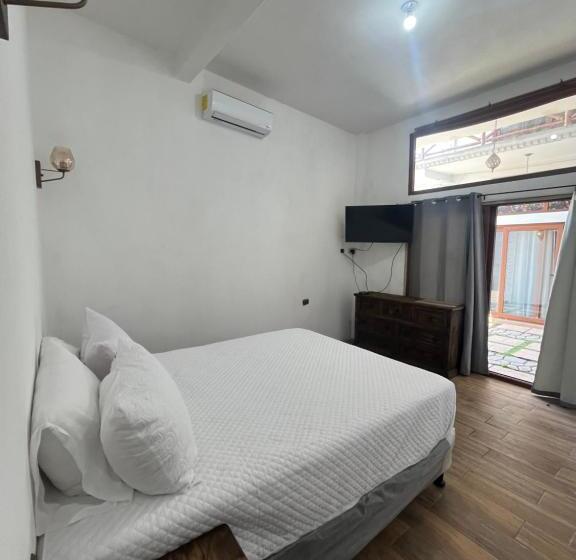 اتاق استاندارد, Mayan Surf