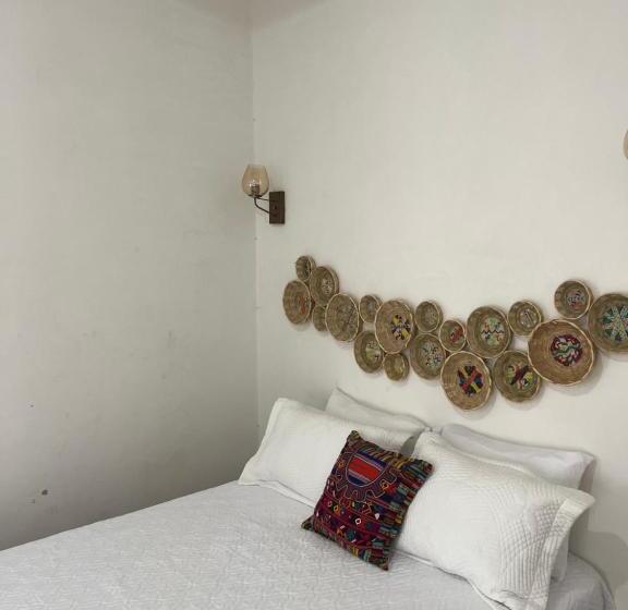 اتاق استاندارد, Mayan Surf