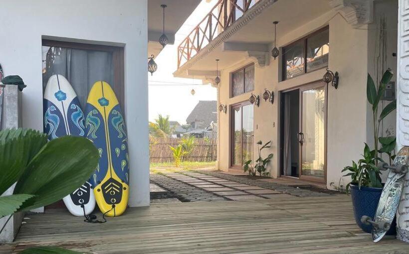 اتاق استاندارد چهار تخته, Mayan Surf