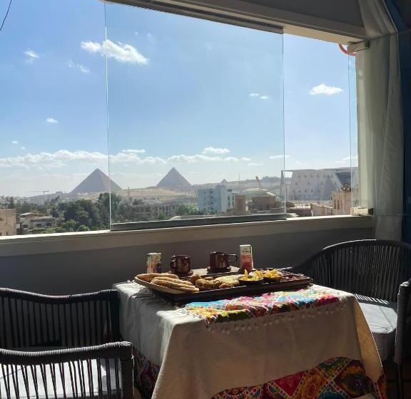 آپارتمان 1 خوابه, King Tout