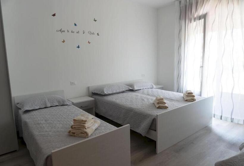 四人标准间, Bnb Martin