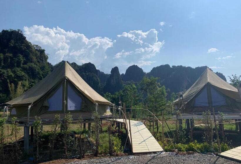 Pokój Standard z Balkonem, A Moment Of Love...by Red Z @บ้านมุง เนินมะปราง