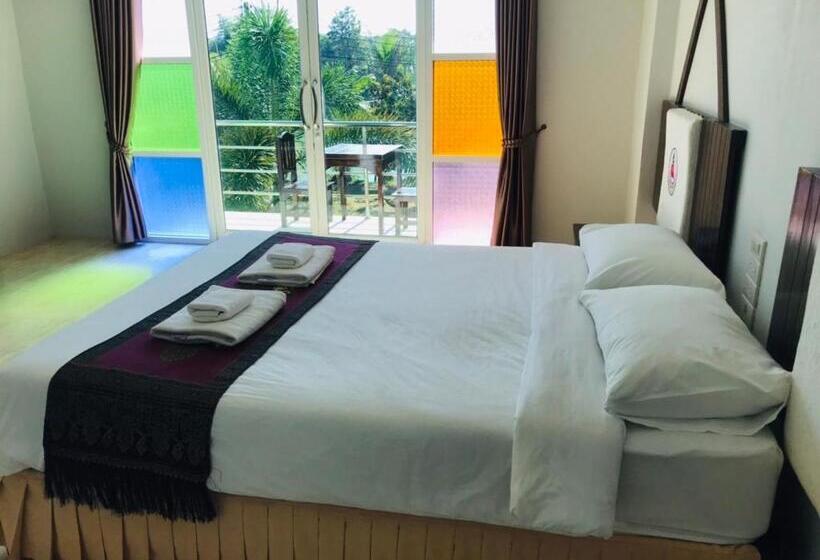 Номер Superior, Saensukkho Green Hotel & Resort