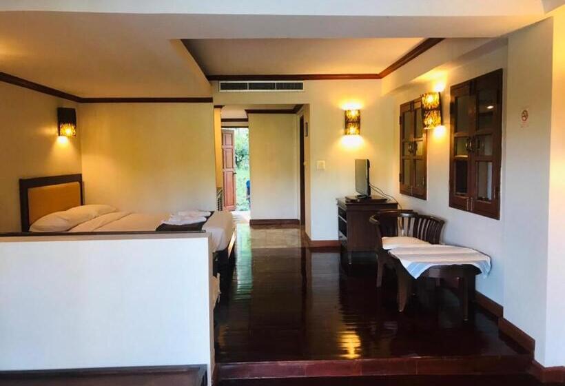 Вилла Deluxe 1 Спальня, Saensukkho Green Hotel & Resort
