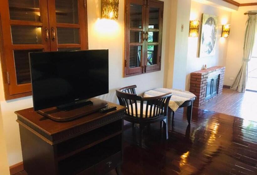 חדר דלוקס לשלושה, Saensukkho Green Hotel & Resort