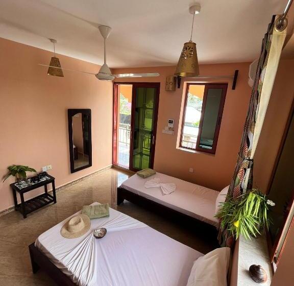 Deluxe Zimmer mit Meerblick & Balkon, Stardust Villa