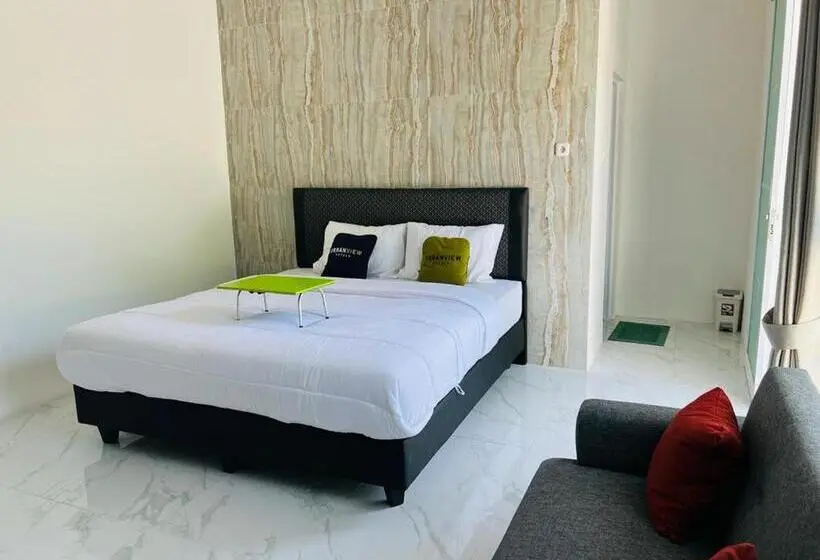 Deluxe-huone, Urbanview Hotel Nimara Ngawi By Reddoorz