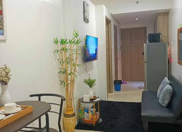 اتاق استاندارد چهارنفره با بالکن, 1br Condotel With Balcony At Edsa