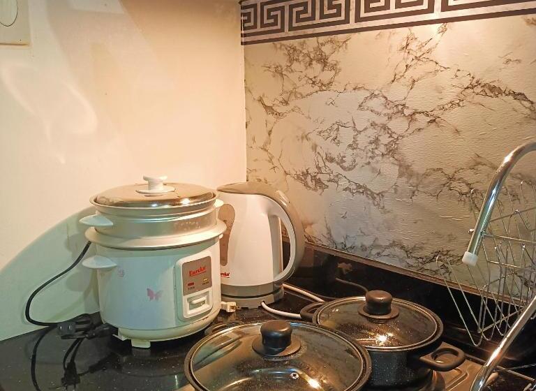 اتاق استاندارد چهارنفره با بالکن, 1br Condotel With Balcony At Edsa