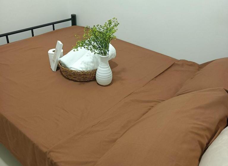 اتاق استاندارد چهارنفره با بالکن, 1br Condotel With Balcony At Edsa