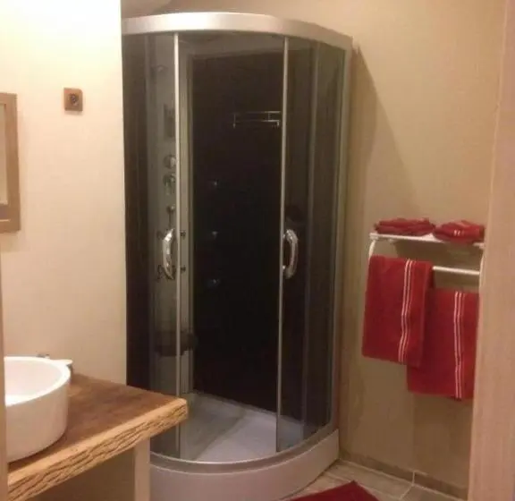 マウンテンビューファミリールーム, Domaine De Cozance Chambres D Hôtes Et Gîte