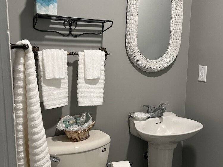 غرفة ديلوكس, Century Elms Bed And Breakfast