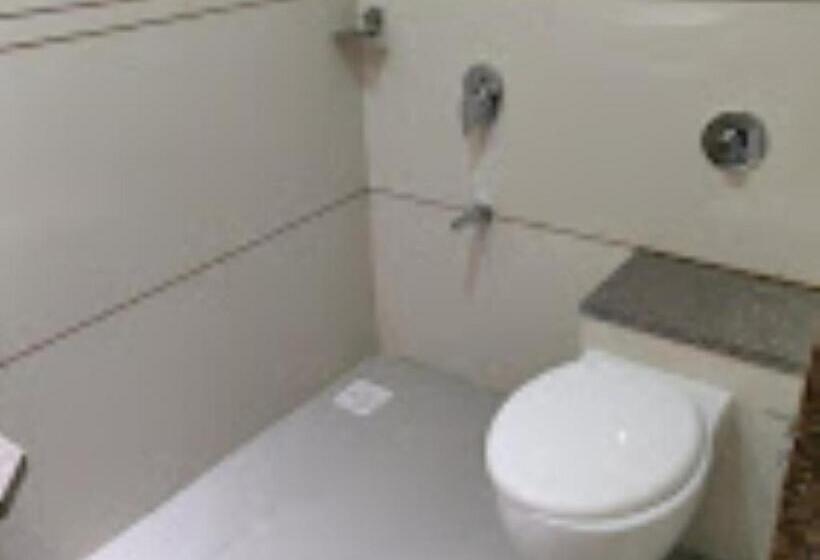 חדר סטנדרט, Darshan & Guest House , Paldi