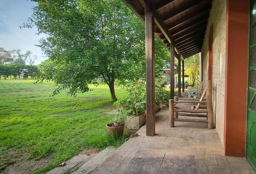 Номер Стандарт Четырехместный Совместный Санузел, La María Paloma
