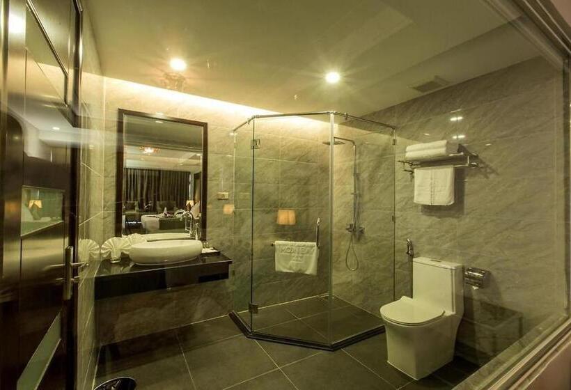 Triple Room Sea View, Moon Halo