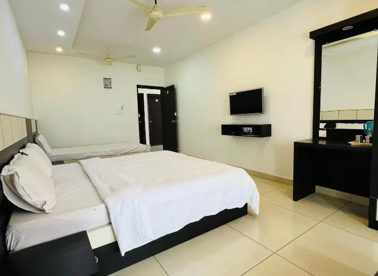 Deluxe Kolmen Hengen Huone, Sdk Residency