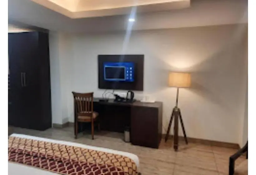 キングサイズベッドのデラックスルーム, Sharon Residency Madhya Pradesh