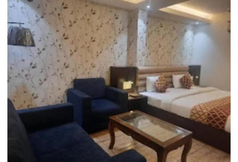 キングサイズベッドのデラックスルーム, Sharon Residency Madhya Pradesh