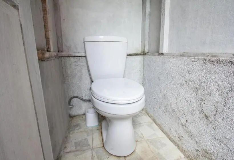 Economy-huone, Spot On 93451 Bale Kertiasih