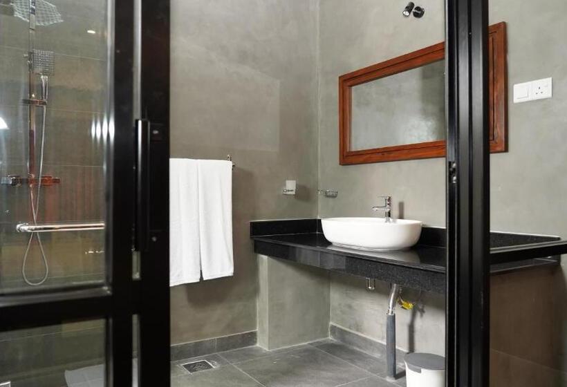 غرفة ديلوكس مزودة بشرفة, Woodgrove Cabanas