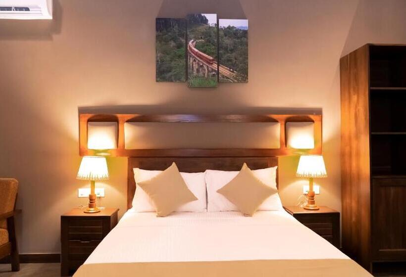 Номер Deluxe с Балконом, Woodgrove Cabanas