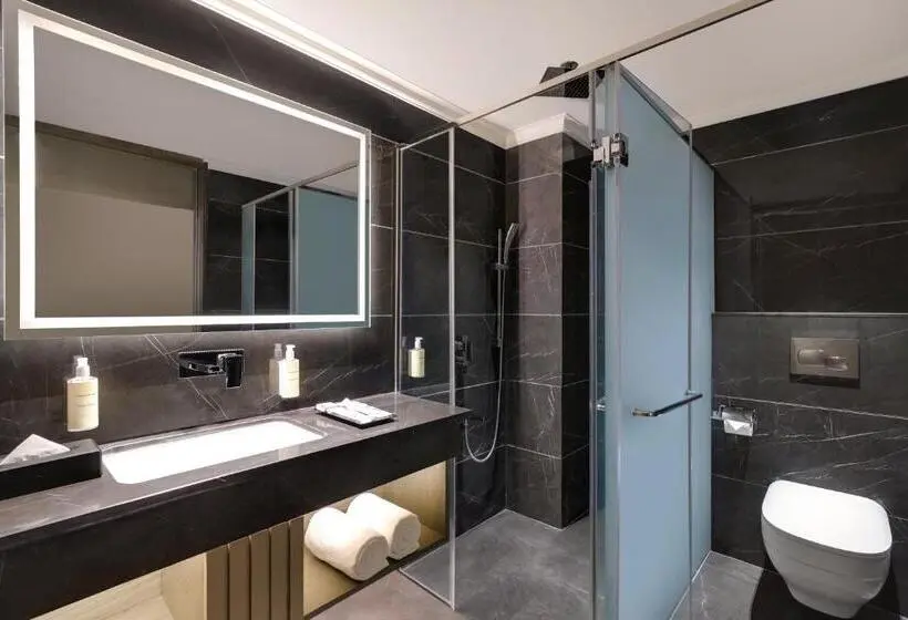اتاق سوپریور با تخت بزرگ, Lemon Tree Hotel, Hisar