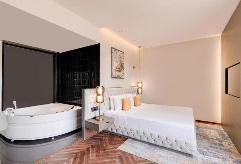 غرفة ديلوكس سرير كينج, Lemon Tree Hotel, Hisar