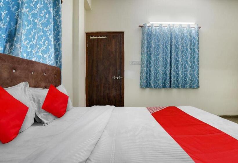 Standardzimmer, O Nitya
