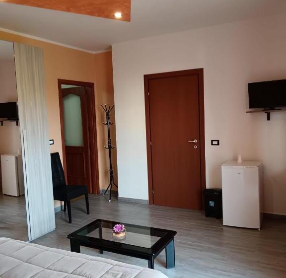 Четырехместный Номер Стандарт, Lu Sule B&b
