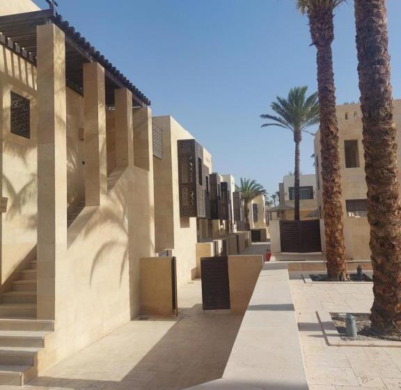 اتاق لوکس, Nayah Boutique Stays