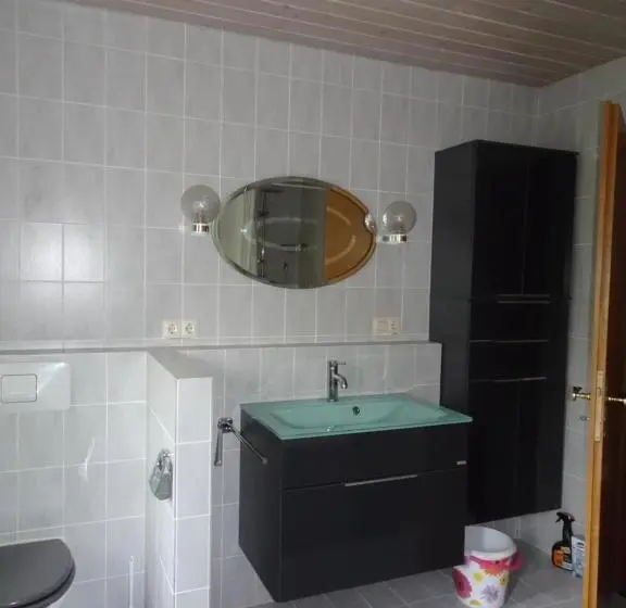 Quarto Familiar, Pension Anderl