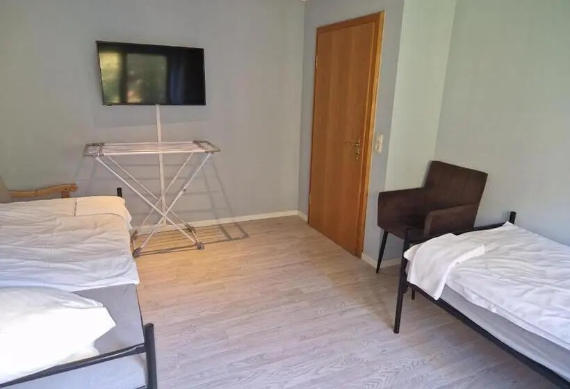 Quarto Familiar, Pension Anderl