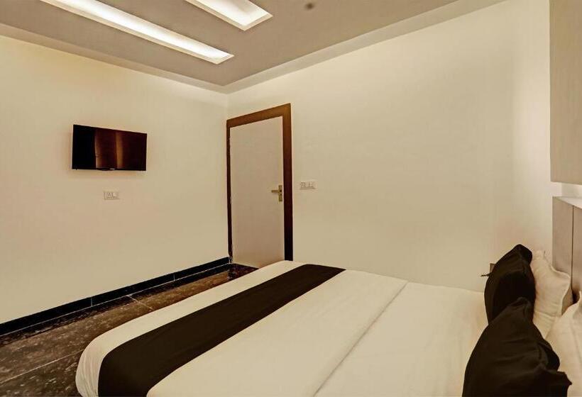 Трехместный Номер Классика, Collection O Hotel Dice