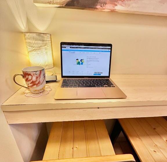 استودیو استاندارد با چشم‌انداز استخر, Doms Ryokan In Avida Aspira With Wifi And Netflix