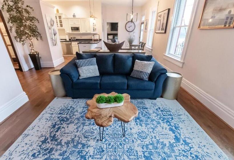 1 Bedroom Apartment Lake View, Historic New Richmond Ohio Riverfront