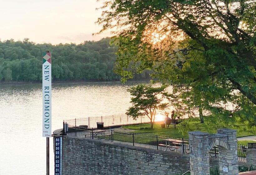 شقة بغرفة نوم واحدة, Historic New Richmond Ohio Riverfront