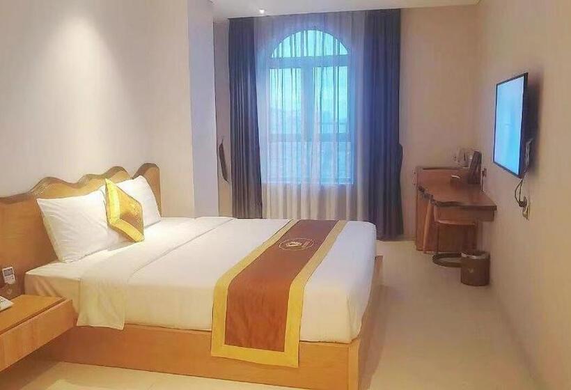 اتاق استاندارد سه نفره, Khách Sạn Quốc Tế Hilton