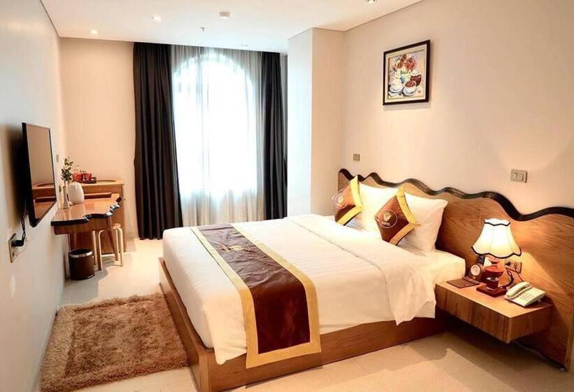 اتاق استاندارد سه نفره, Khách Sạn Quốc Tế Hilton