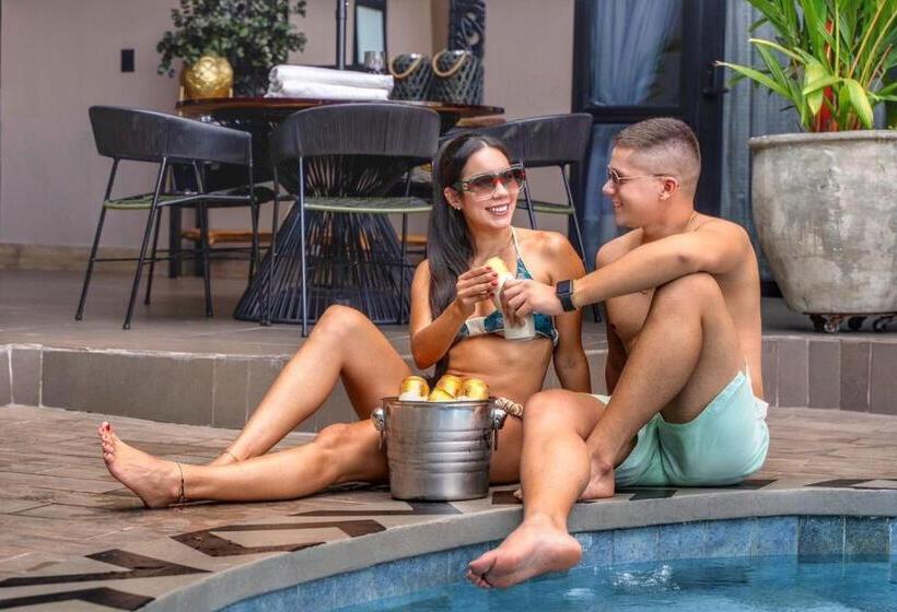 带1个卧室的带阳台的公寓, Osvé Boutique Cali