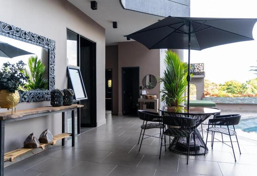 Номер Стандарт, Osvé Boutique Cali
