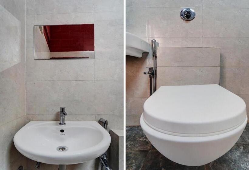 スタンダードルーム, Oyo Dw Lodge